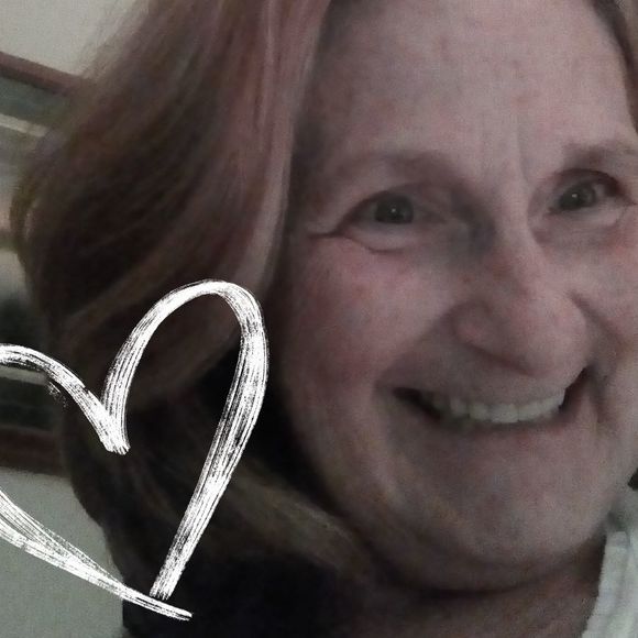 Meet your Posher, Kathy - Picture 1 of 1